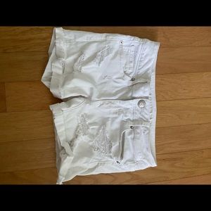 American Eagle White Denim Shorts!